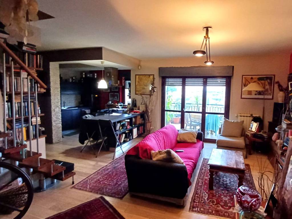 appartamento in vendita a Roma in zona Massimina/Casal Lumbroso