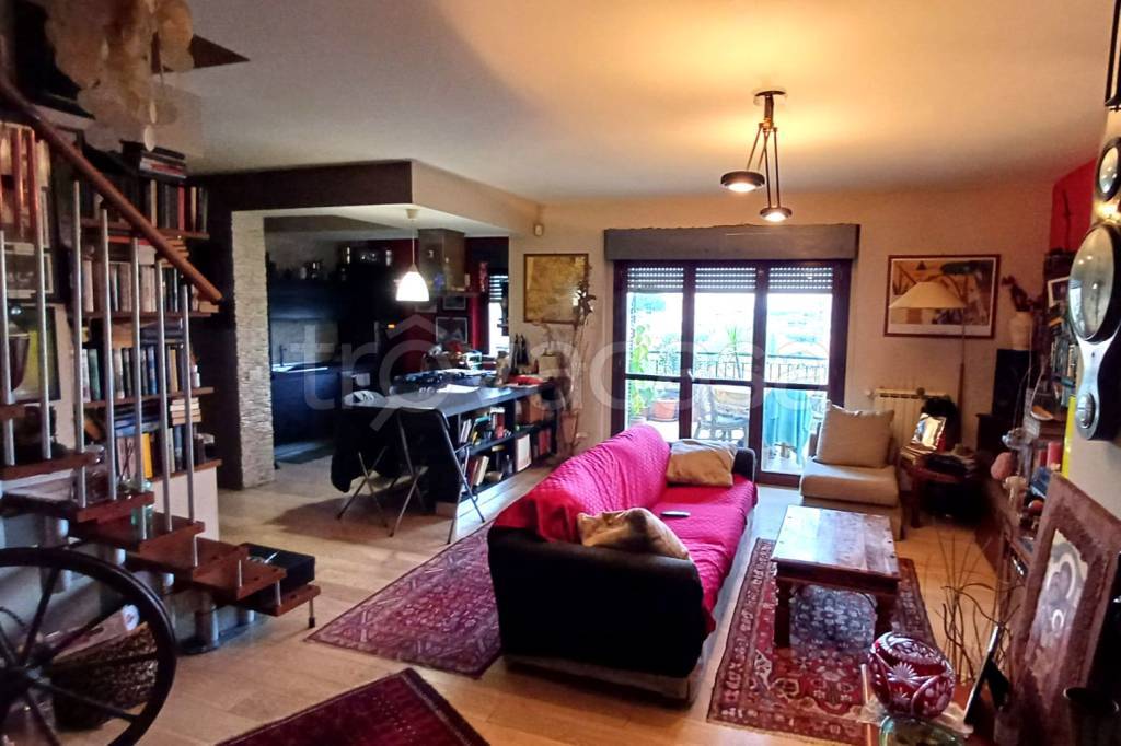 appartamento in vendita a Roma in zona Massimina/Casal Lumbroso