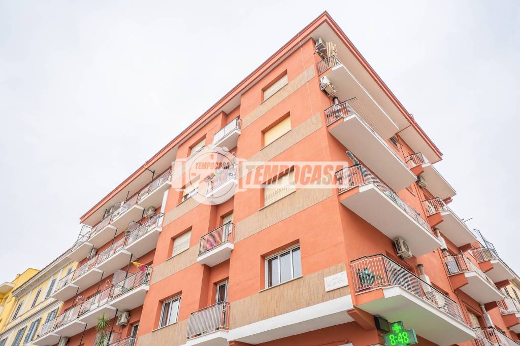 appartamento in vendita a Roma in zona Prenestino-Labicano