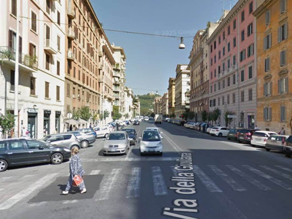 negozio in vendita a Roma in zona Della Vittoria