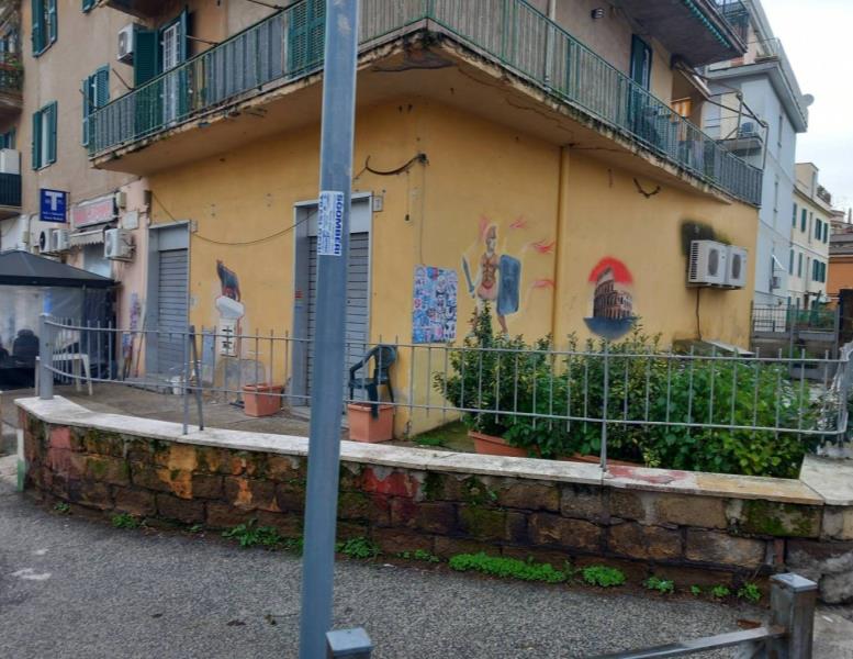 negozio in vendita a Roma in zona Primavalle