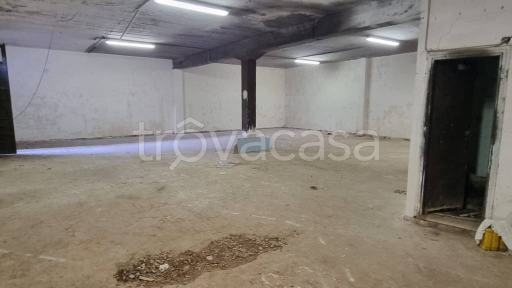 locale commerciale in vendita a Roma in zona Gianicolense