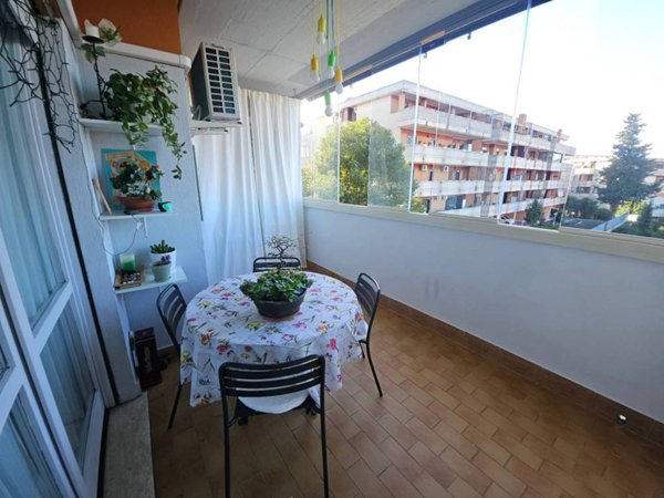 appartamento in vendita a Roma in zona Vitinia