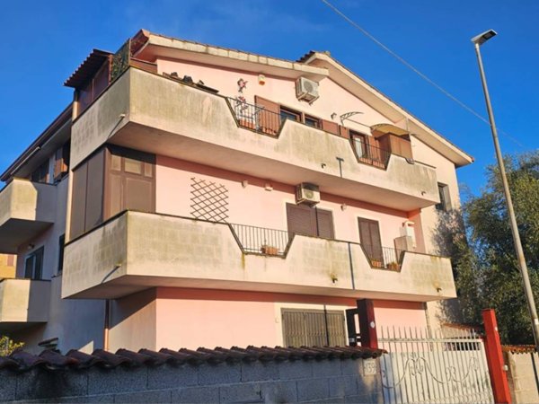 appartamento in vendita a Roma in zona Vitinia