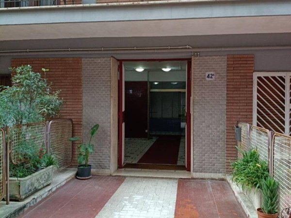 appartamento in vendita a Roma in zona Ardeatino