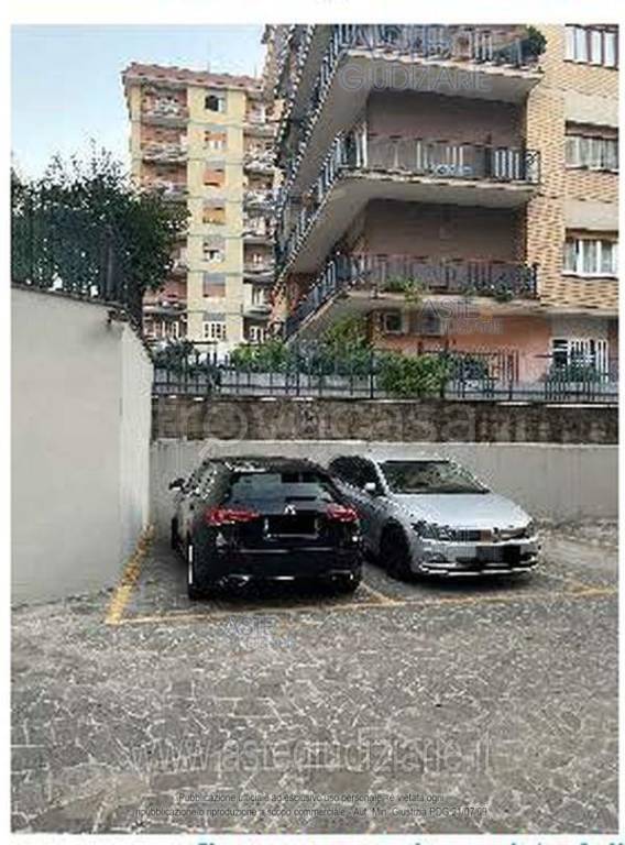 appartamento in vendita a Roma in zona Prenestino-Labicano