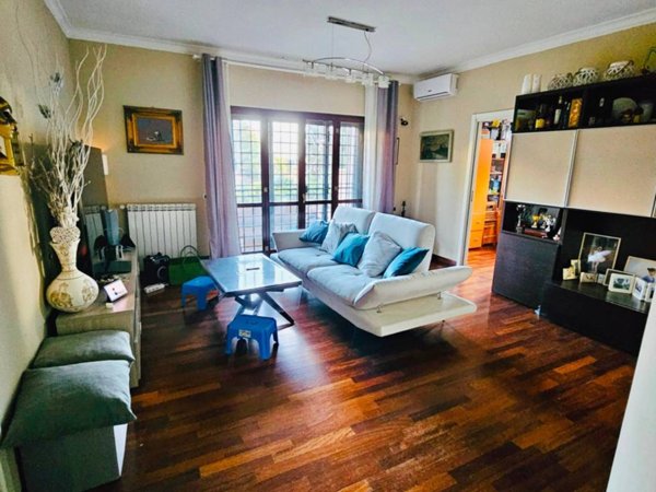 appartamento in vendita a Roma in zona Isola Farnese