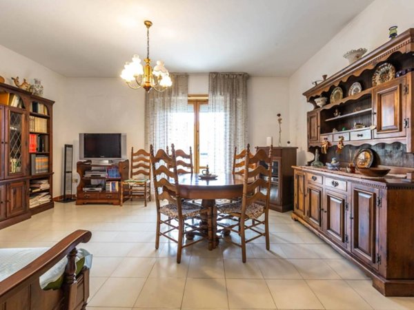 appartamento in vendita a Roma in zona Prima Porta