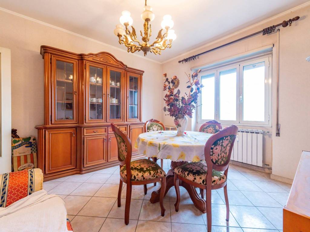 appartamento in vendita a Roma in zona Torre Maura