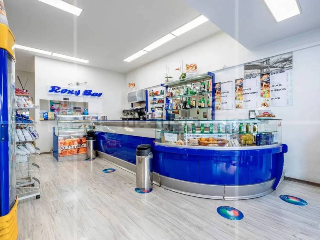 negozio in vendita a Roma in zona Aurelio