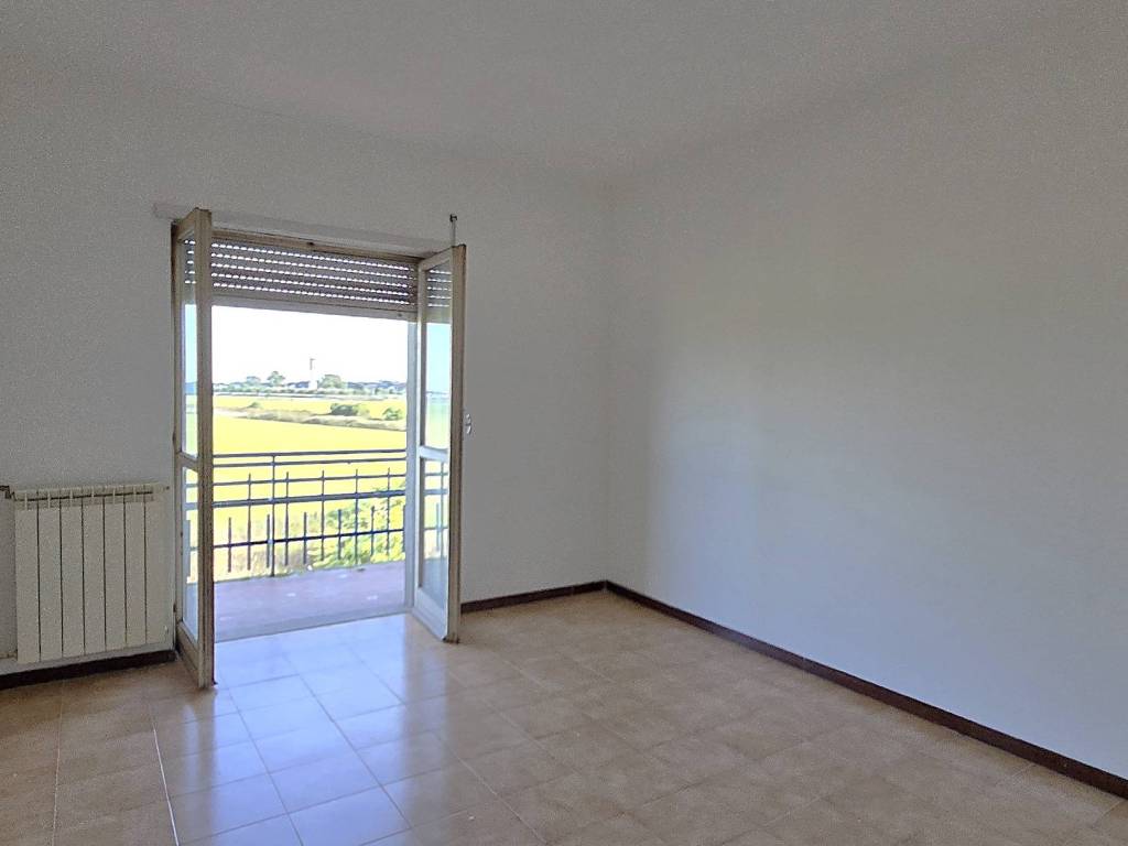 appartamento in vendita a Roma in zona Axa