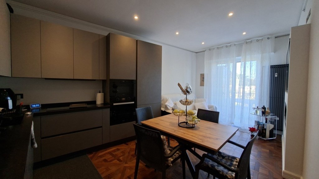 appartamento in vendita a Roma in zona Della Vittoria