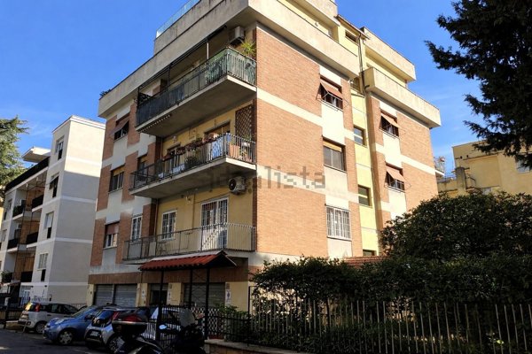 appartamento in vendita a Roma in zona Monte Sacro/Talenti