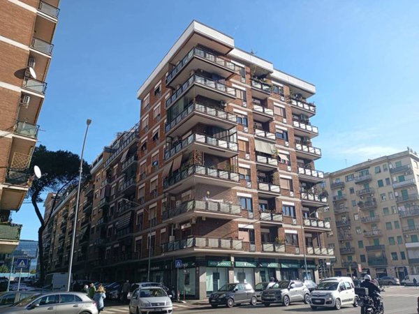 appartamento in vendita a Roma in zona Tuscolano