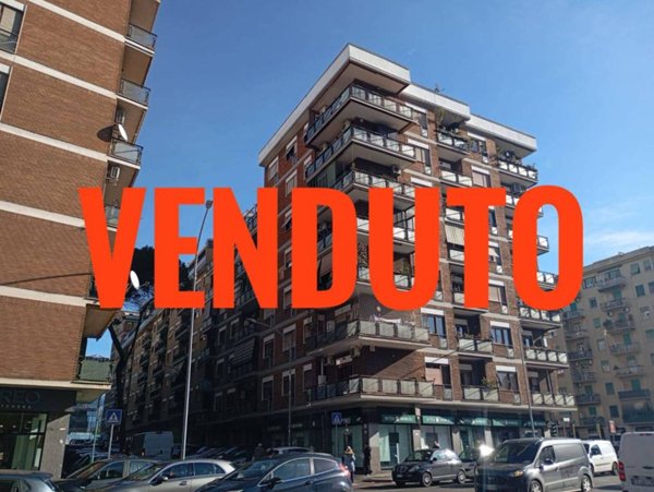 appartamento in vendita a Roma in zona Tuscolano
