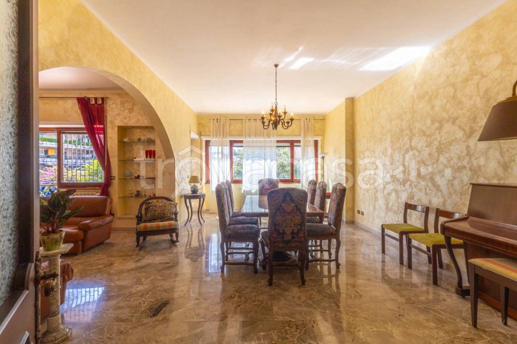 appartamento in vendita a Roma in zona Ostia