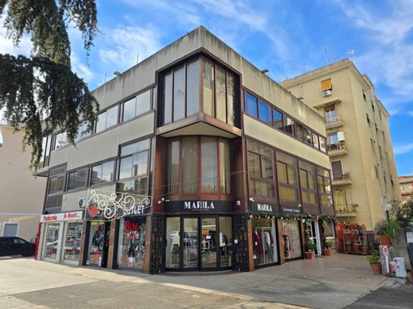 ufficio in vendita a Roma in zona Prenestino-Centocelle