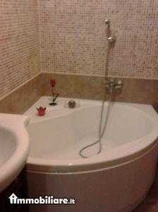 appartamento in vendita a Roma in zona Torre Angela