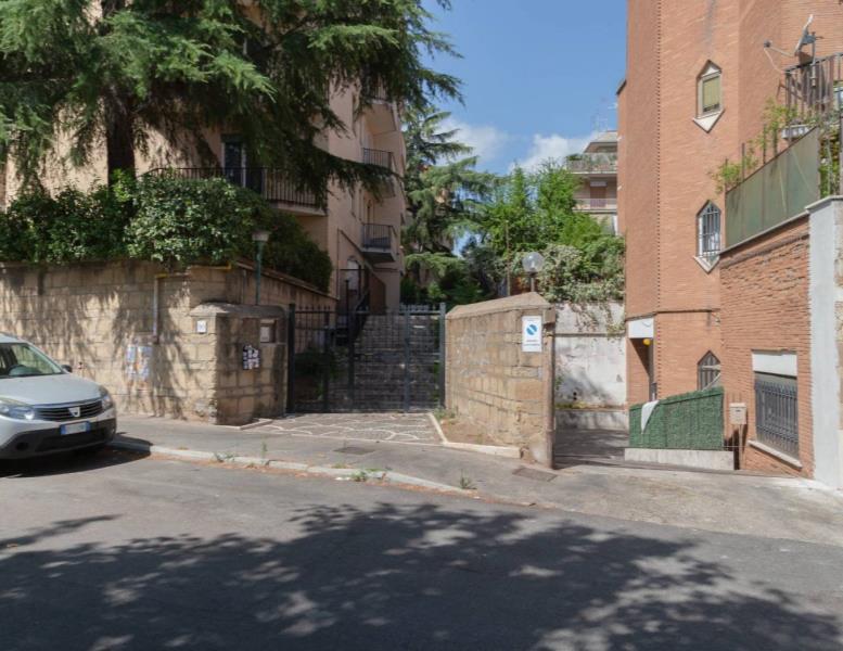 appartamento in vendita a Roma in zona Portuense