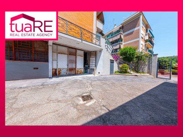 negozio in vendita a Roma in zona La Pisana