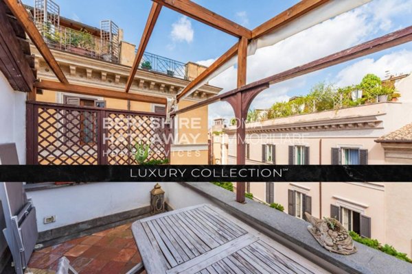 appartamento in vendita a Roma in zona Parione/Sant'Eustachio