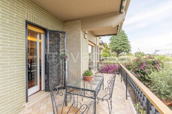 appartamento in vendita a Roma in zona Appio Claudio