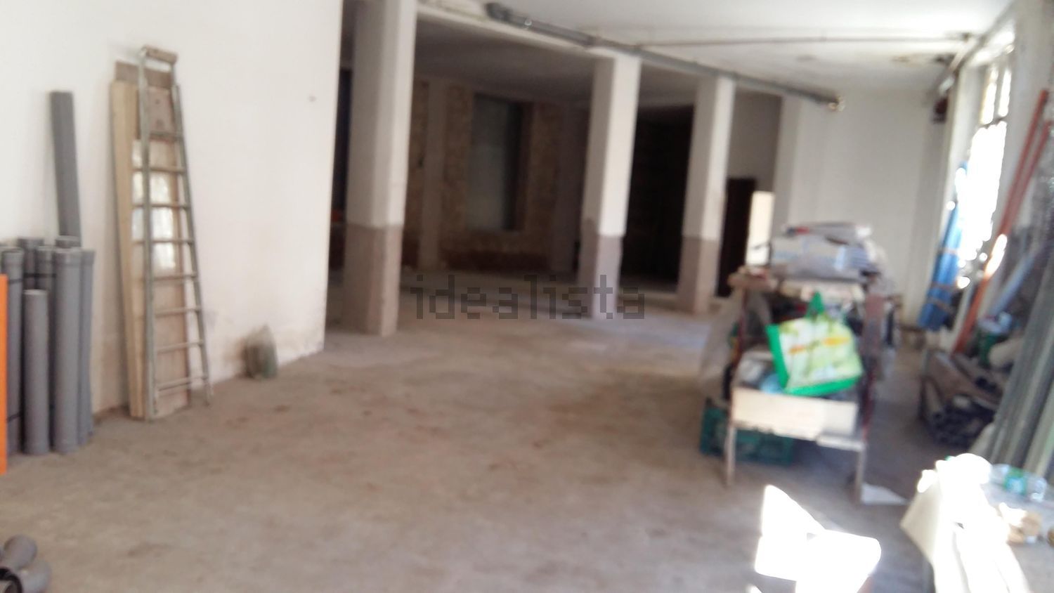 locale commerciale in vendita a Roma in zona Della Vittoria