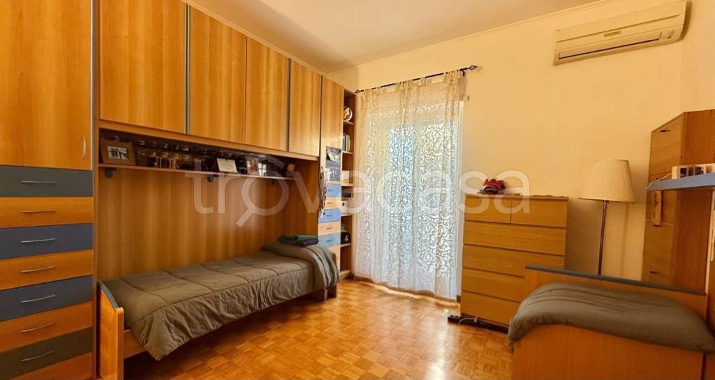 appartamento in vendita a Roma in zona Colle del Sole