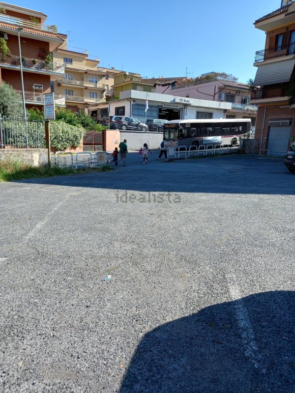 negozio in vendita a Roma in zona Palmarola