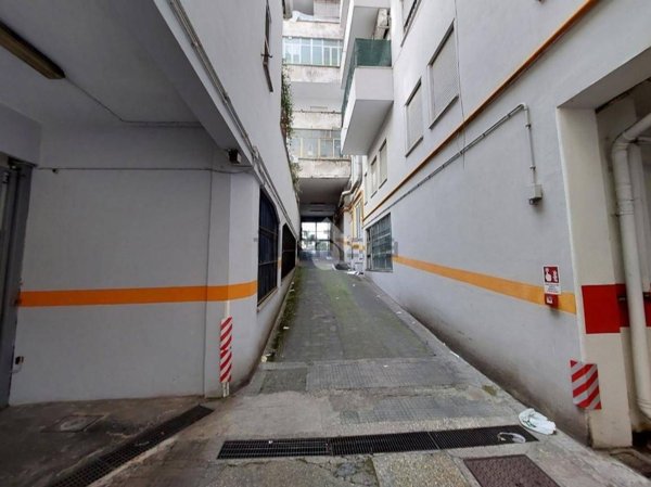 locale di sgombero in vendita a Roma