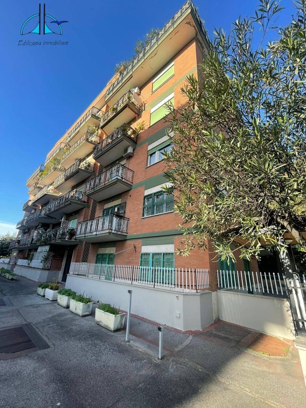 appartamento in vendita a Roma in zona Alessandrino