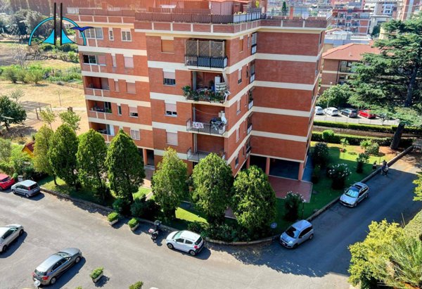 appartamento in vendita a Roma in zona Alessandrino