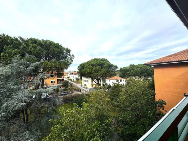 appartamento in vendita a Roma in zona Infernetto