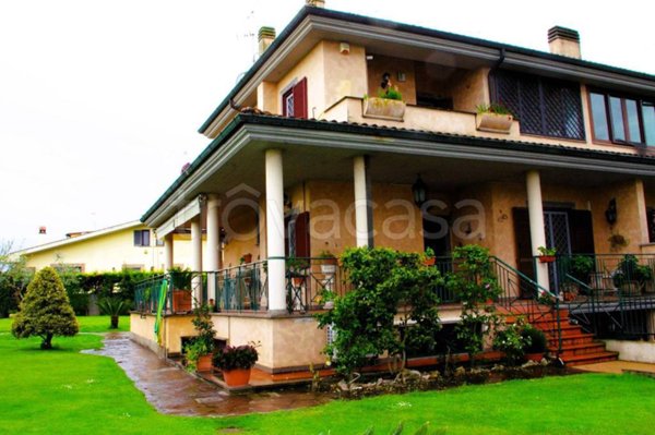 casa indipendente in vendita a Roma in zona Castel di Leva