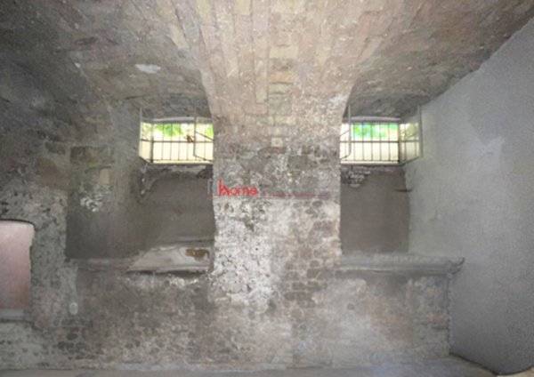 appartamento in vendita a Roma in zona Rione Monti/Campitelli