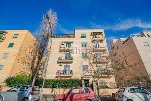 appartamento in vendita a Roma in zona Tuscolano