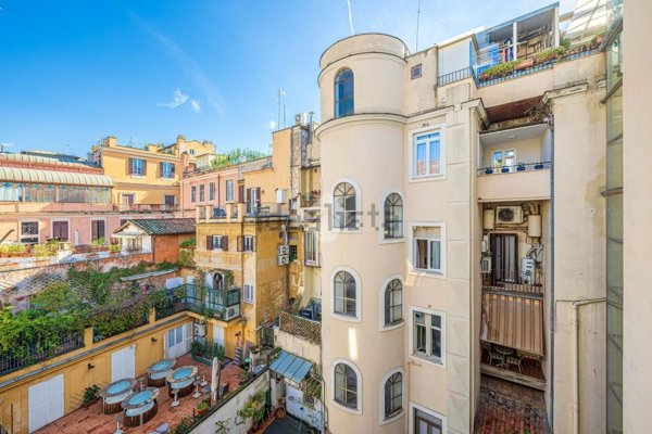 appartamento in vendita a Roma in zona Campo Marzio