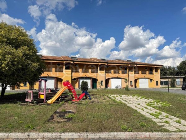 appartamento in vendita a Roma in zona Ponte di Nona