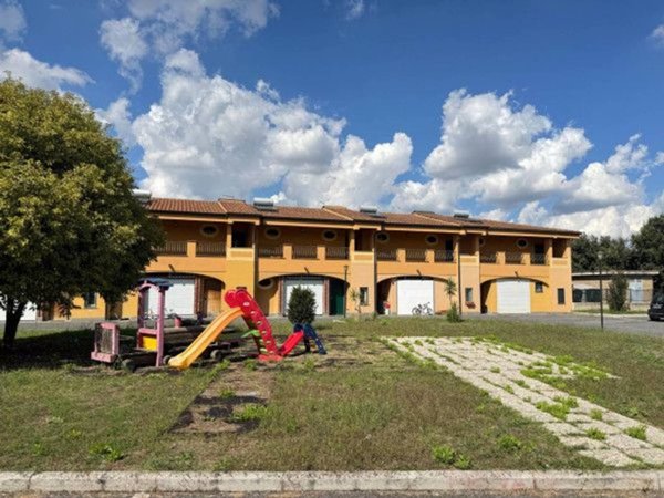 appartamento in vendita a Roma in zona Borghesiana