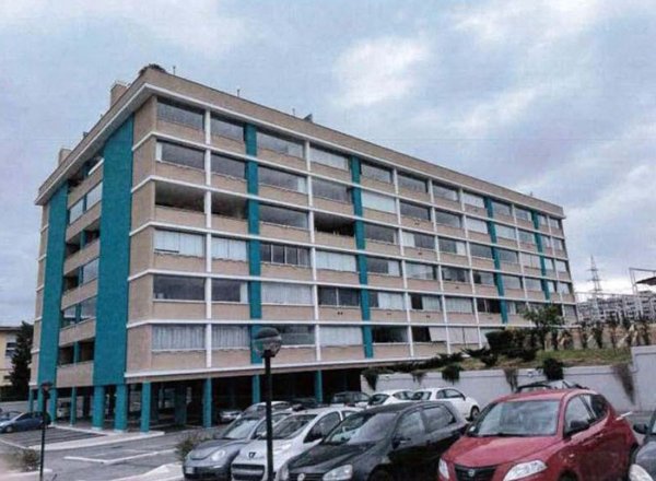 appartamento in vendita a Roma in zona Torre Angela