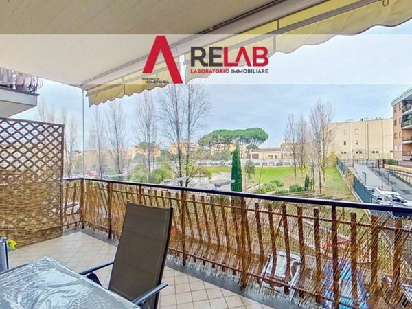 appartamento in vendita a Roma in zona Corviale