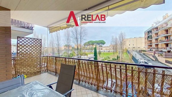 appartamento in vendita a Roma in zona Corviale