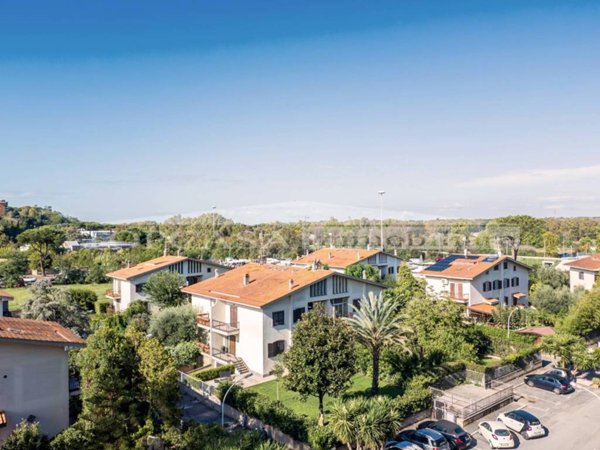 appartamento in vendita a Roma in zona Torrino