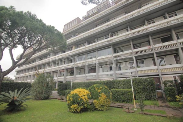 appartamento in vendita a Roma in zona Ostia