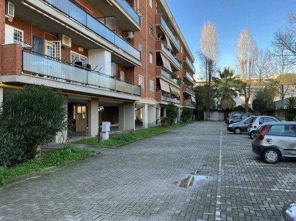 appartamento in vendita a Roma in zona Portuense