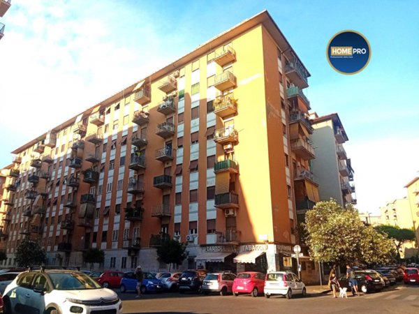appartamento in vendita a Roma in zona Cinecittà