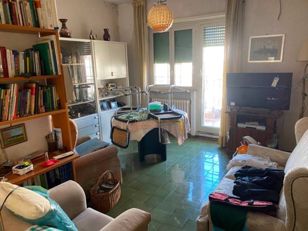 appartamento in vendita a Roma in zona Ardeatino