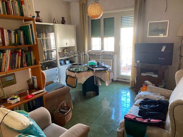 appartamento in vendita a Roma in zona Ardeatino