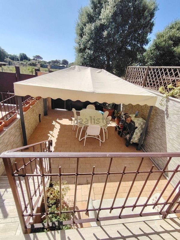 casa indipendente in vendita a Roma in zona Infernetto