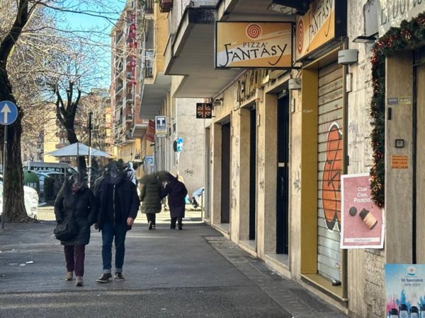 negozio in vendita a Roma in zona Portuense